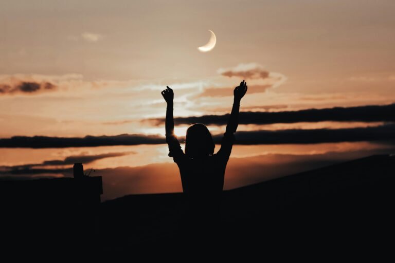 Waxing Crescent Moon Guide: Nurture Your Intentions and Take Inspired Action